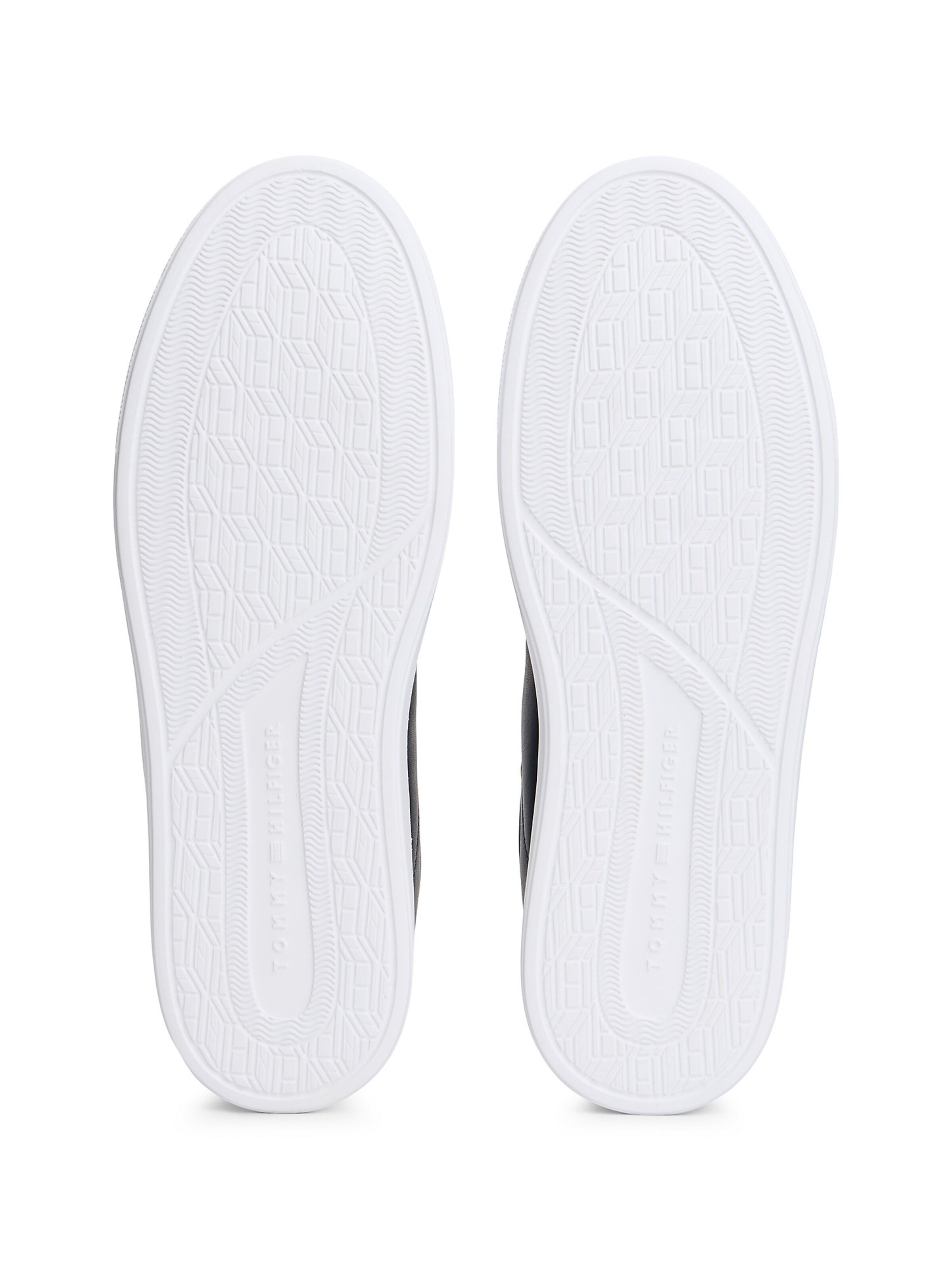 TOMMY HILFIGER Sneakers in Blue