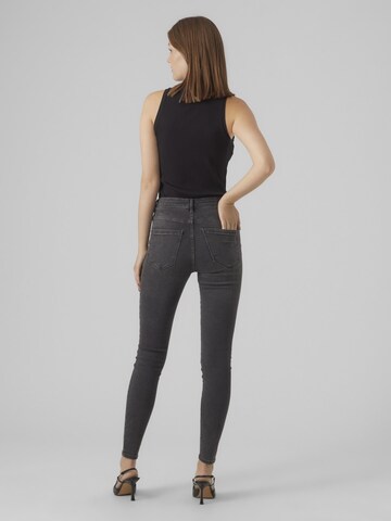 VERO MODA Skinny Jeans 'Sophia' in Grijs