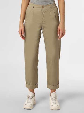 Marie Lund Loose fit Pleat-Front Pants in Green: front