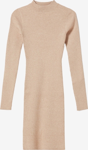 Bershka Gebreide jurk in Beige: voorkant