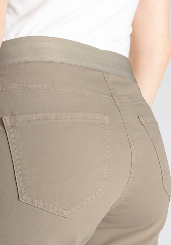 MAC Slimfit Jeans in Beige