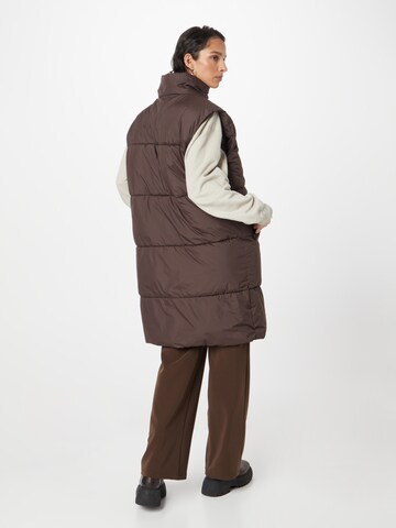 minimum Vest in Brown