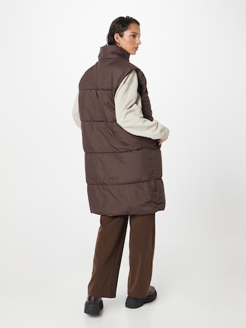 Gilet minimum en marron