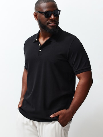 Trendyol Poloshirt in Schwarz: Vorderseite