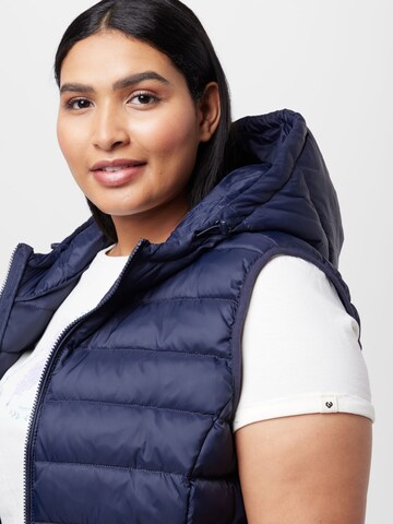 ONLY Carmakoma Bodywarmer 'Tahoe' in Blauw