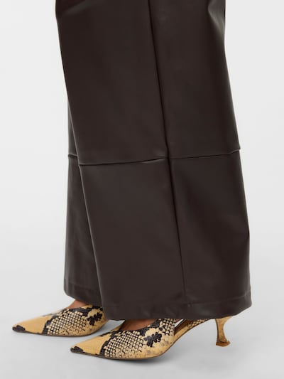 VERO MODA Pantalon 'VMBREE' en chocolat, Vue avec produit