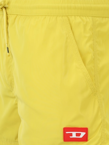 Shorts de bain 'Caybay' DIESEL en jaune