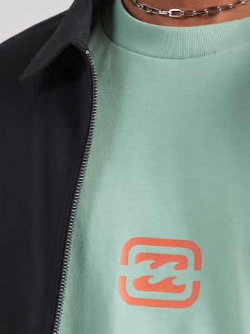 BILLABONG Μπλουζάκι 'BRACKET' σε πράσινο