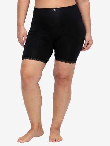 SHEEGO Shaping Pants in Black: front