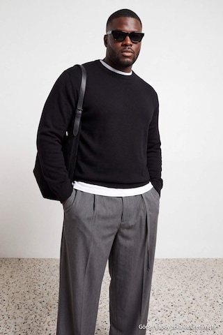 Pullover di Trendyol Curve in nero