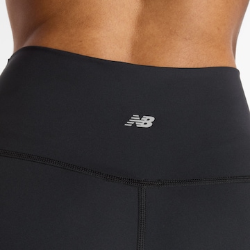 new balance - Skinny Pantalón deportivo 'Sleek' en negro