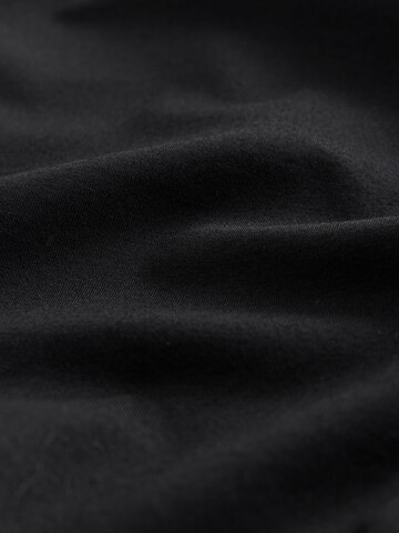 Next Shirt in Black