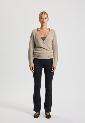 rethinkit studios Gebreid vest 'Keep Me' in Beige