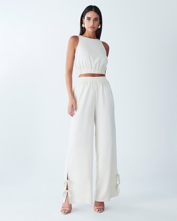 BWLDR Wide leg Trousers 'LAILA' in White: front
