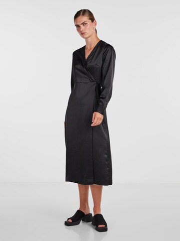 Robe 'PELLA' Y.A.S en noir