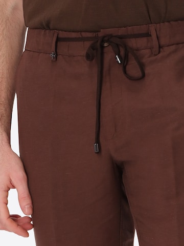 Loosefit Pantaloni con piega frontale 'Alloro' di Distretto12 in marrone