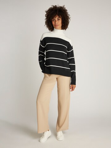 Calvin Klein Sweater in Black