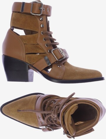Chloé Dress Boots in 37,5 in Brown: front