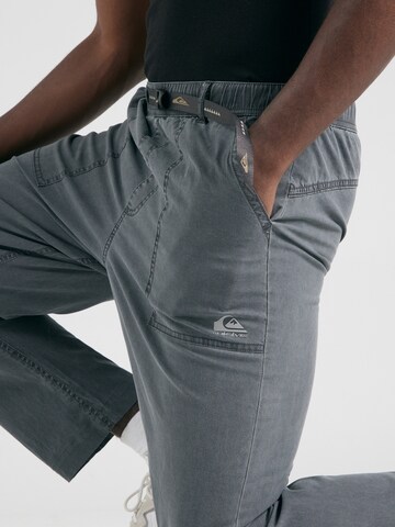 Regular Pantalon de sport 'RUN ASHORE' QUIKSILVER en gris