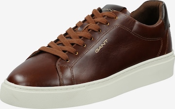 Baskets basses 'McJulien' GANT en marron : devant