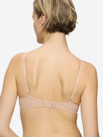 TRIUMPH T-shirt сутиен Сутиен 'Body Make-Up' в бежово