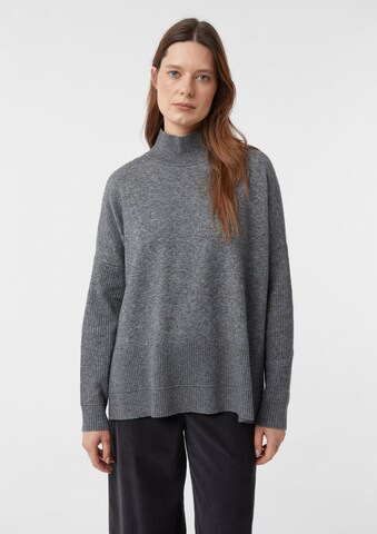 COMMA Свитер в Серый: спереди