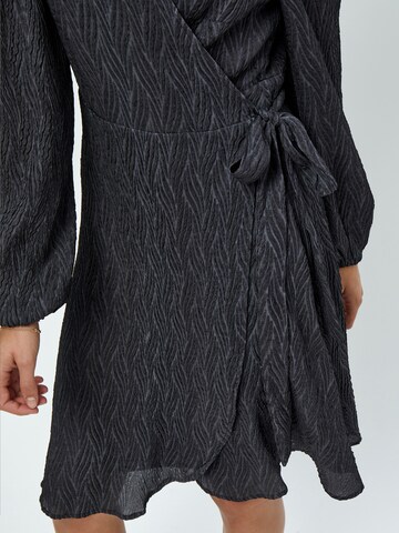 Robe Peppercorn en noir