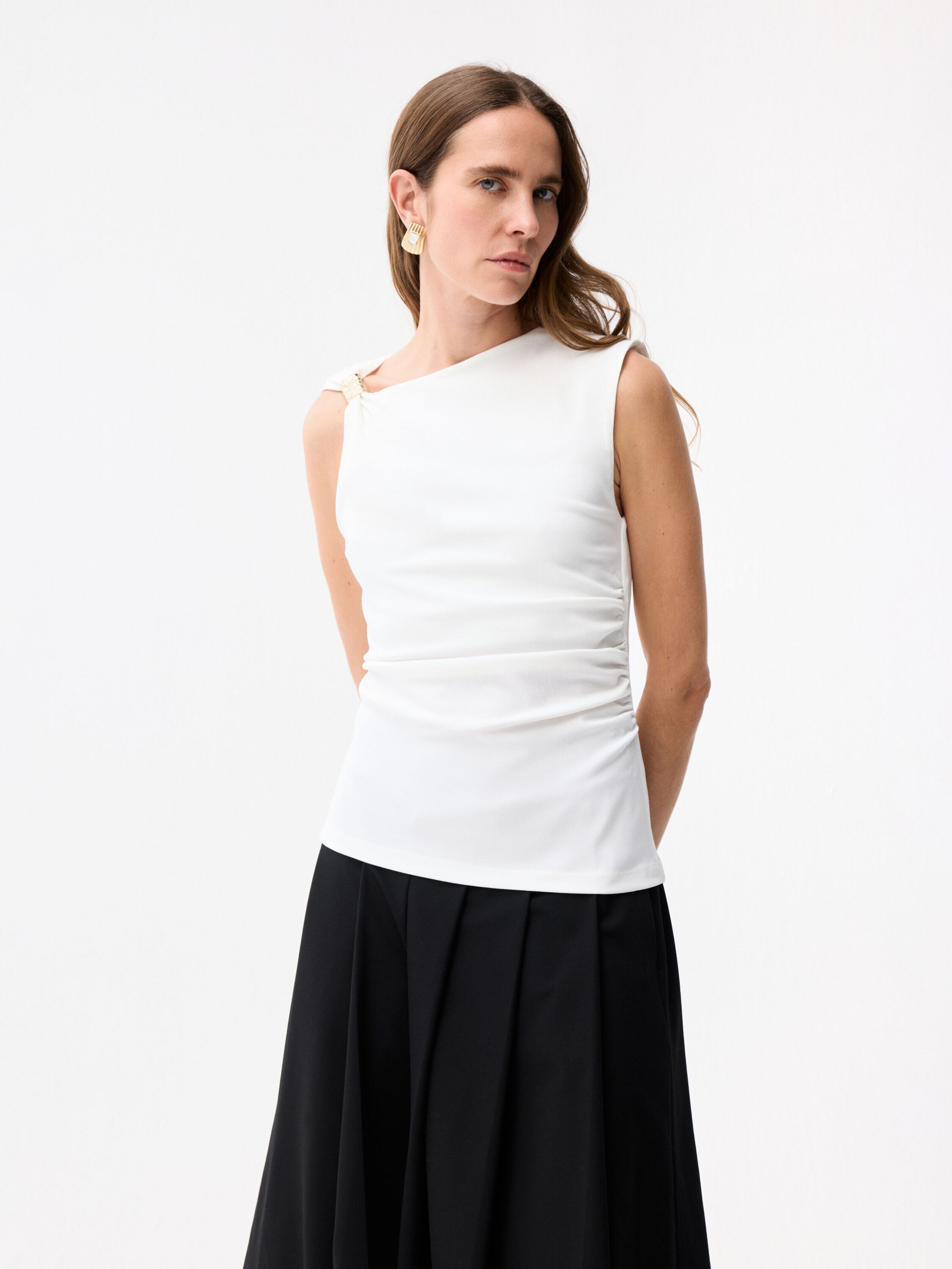 adl Blouse in Beige: voorkant
