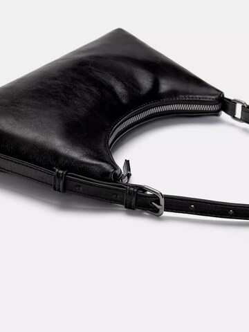 Pull&Bear Shoulder bag in Black