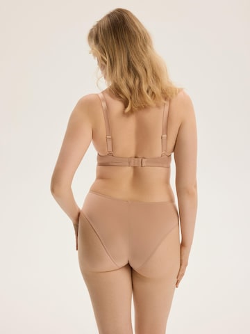 Panty 'Century' di ESOTIQ in beige