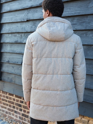 Next Mantel in Beige