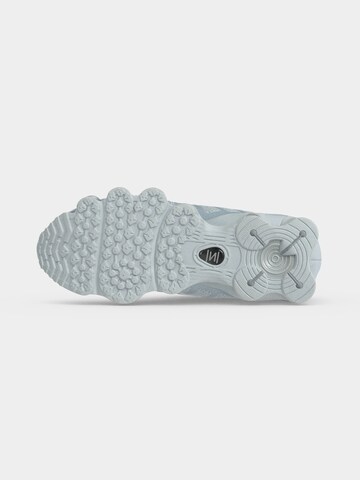 Nike Sportswear Platform trainers 'Shox' in Grey