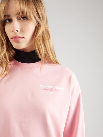 Tommy Jeans Sweatshirt 'ESSENTIAL' in Pink