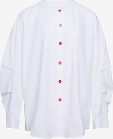 Usha - Blusa en blanco: frente