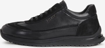 Sneaker bassa di Kazar in nero: frontale