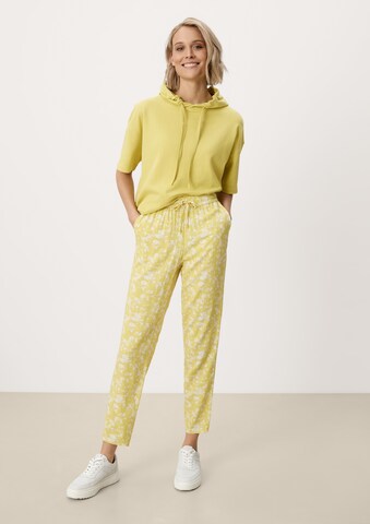 s.Oliver Tapered Pants in Yellow