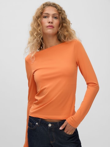 VERO MODA Top in Orange: front