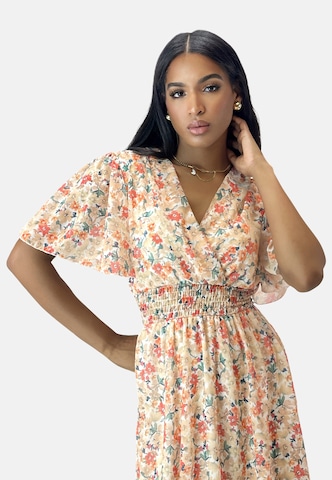 Elara Kleid in Beige