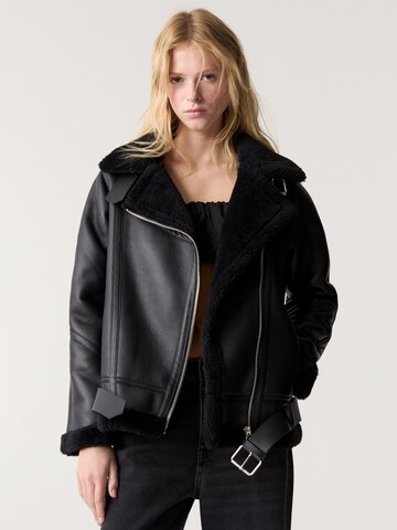 Pull&Bear Between-Season Jacket in Black: front