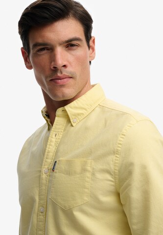 Superdry & Co Comfort fit Overhemd 'Essential' in Geel
