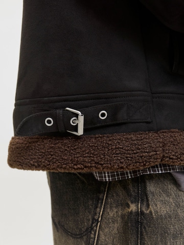 Veste mi-saison JACK & JONES en noir