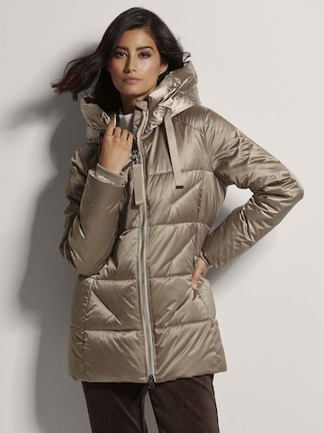 MADELEINE Winterjas in Beige: voorkant
