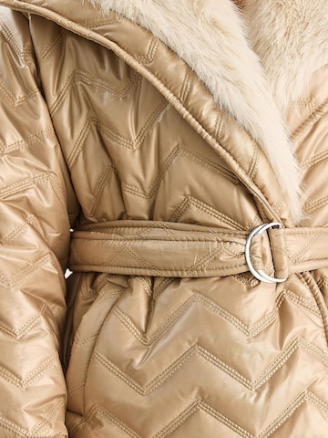 Bianco Lucci - Sobretudo de inverno 'Puffer- und Daunenmäntel' em bege