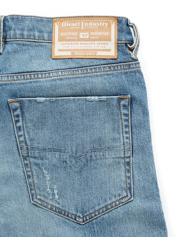 Coupe slim Jean 'Tepphar-X' DIESEL en bleu