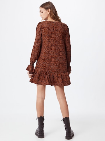 Robe AX Paris en marron