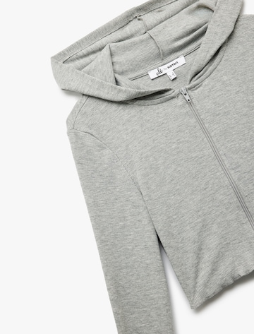 Koton Sweatshirt in Grau