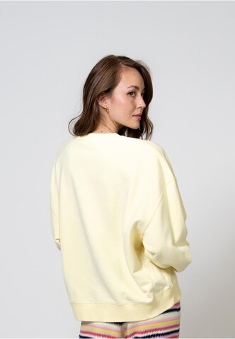 OH APRIL Sweatshirt in Geel