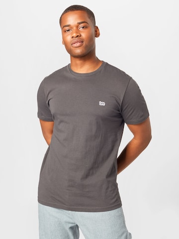 Lee - Camiseta 'Short sleeve patch Logo Tee' en gris: frente