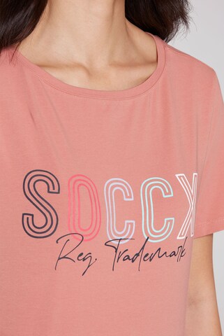 Soccx Basic T-Shirt mit U-Boot-Ausschnitt und Logo in Rot