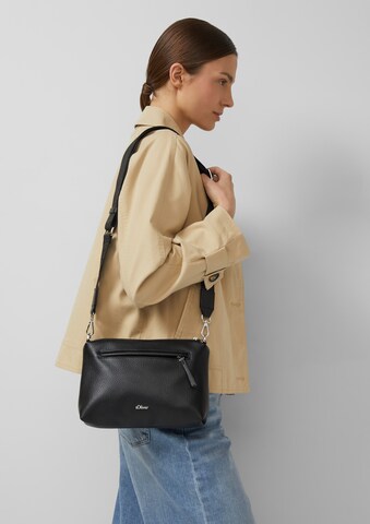 s.Oliver Tasche in Schwarz: Vorderseite